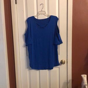 XXL Brand new, never worn, medium weight, blue shoulder, cut out top